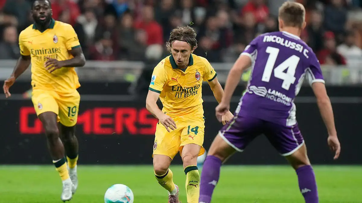 Serie A: Milan vs Pisa 1h45 ngày 25/10 2 Soikeo