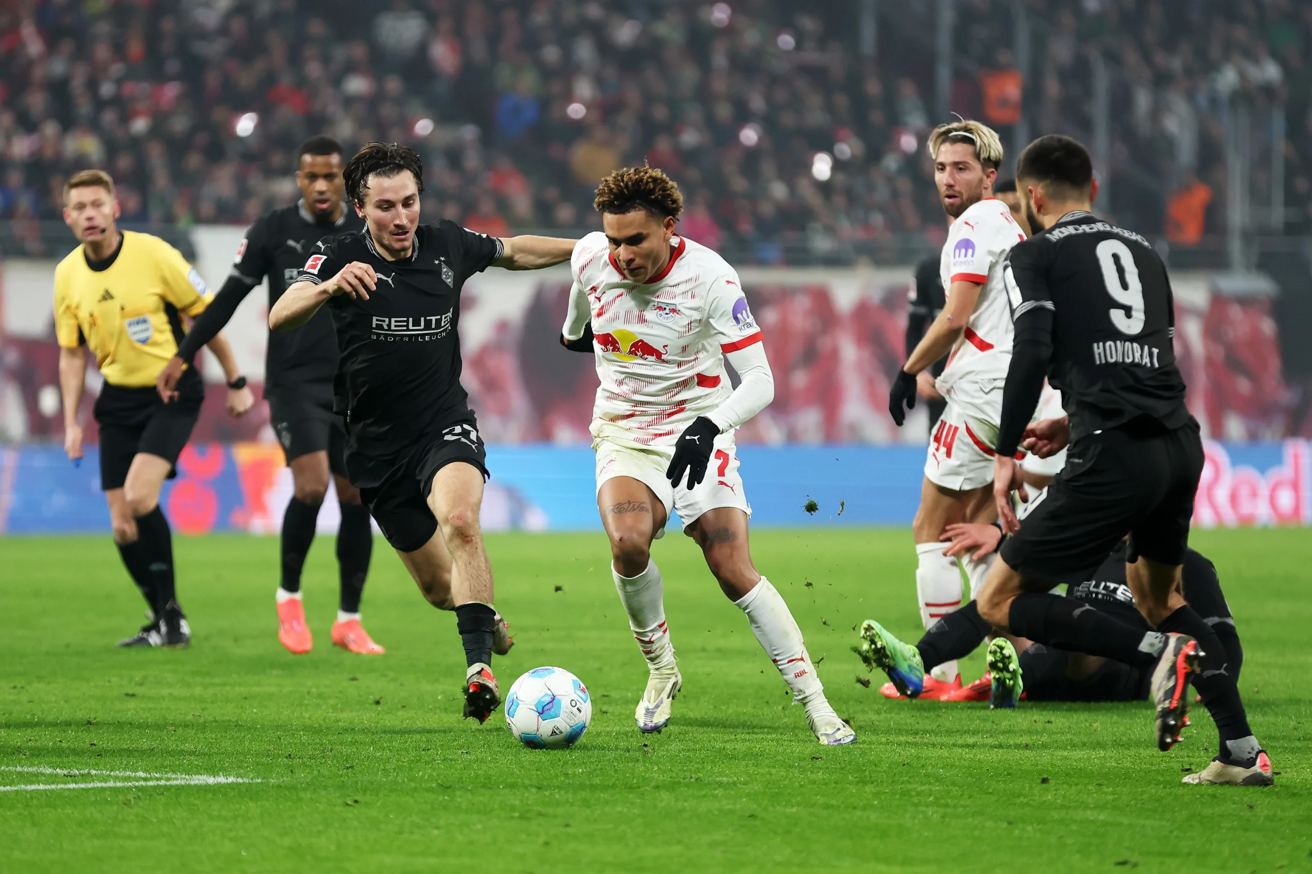 Bundesliga: M'Gladbach vs Leipzig 2h30 ngày 29/11 2 Soikeo